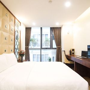 Canary Hotel & Apartment